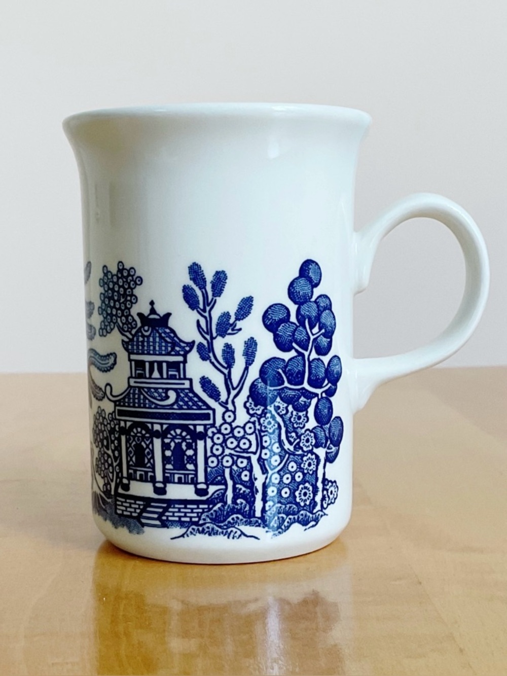 Churchill Blue Willow Mug Made in England Vintage Blue White